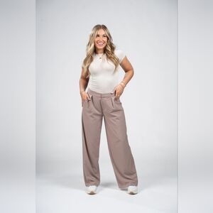 P'tula Tailored Pant Taupe size Small 31" Inseam NWOT